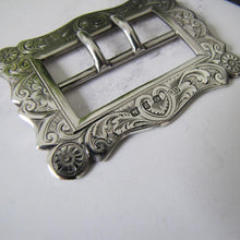 Cargar imagen en el visor de la galería, Art Nouveau Engraved Silver Lady&#39;s Belt Buckle
