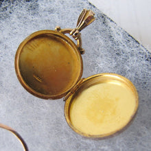 Cargar imagen en el visor de la galería, Edwardian 9ct Rose Gold Antique Locket
