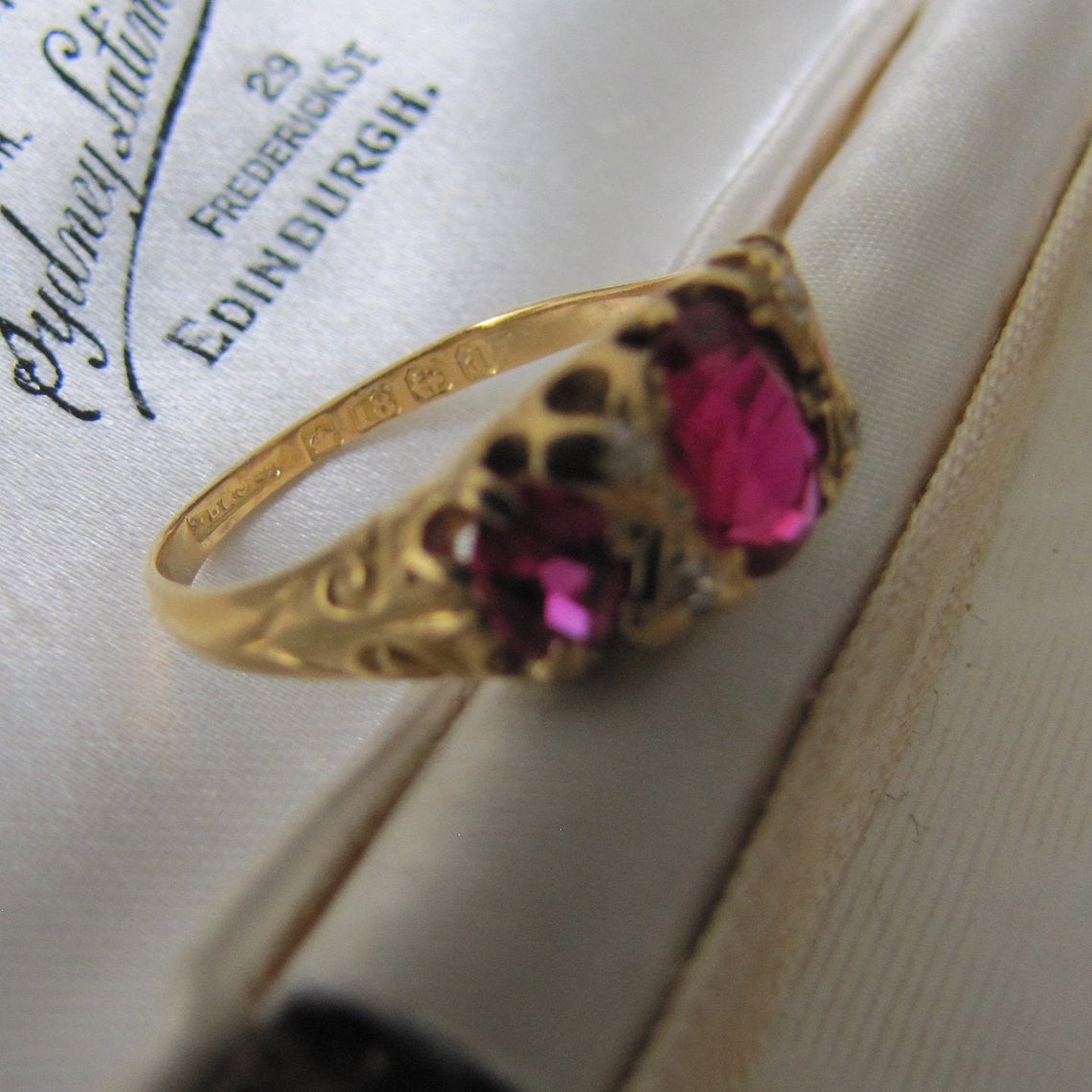 Antique 18ct Gold Ruby & Diamond Ring - MercyMadge