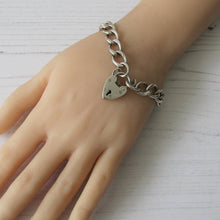 画像をギャラリービューアに読み込む, Victorian Style Silver Curb Chain Bracelet, Heart Padlock Clasp - MercyMadge
