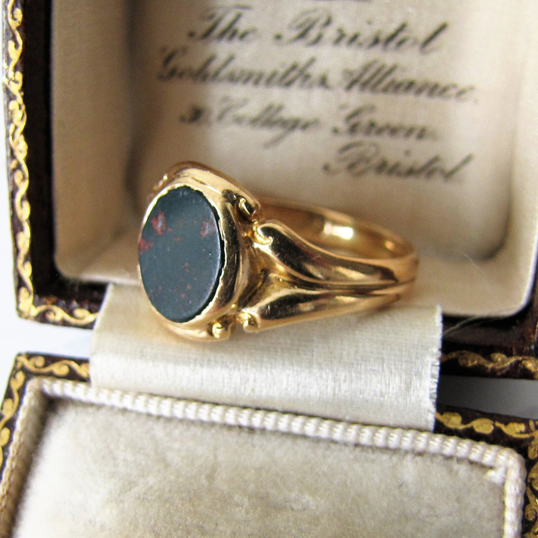 Victorian 18ct Gold Bloodstone Ring - MercyMadge