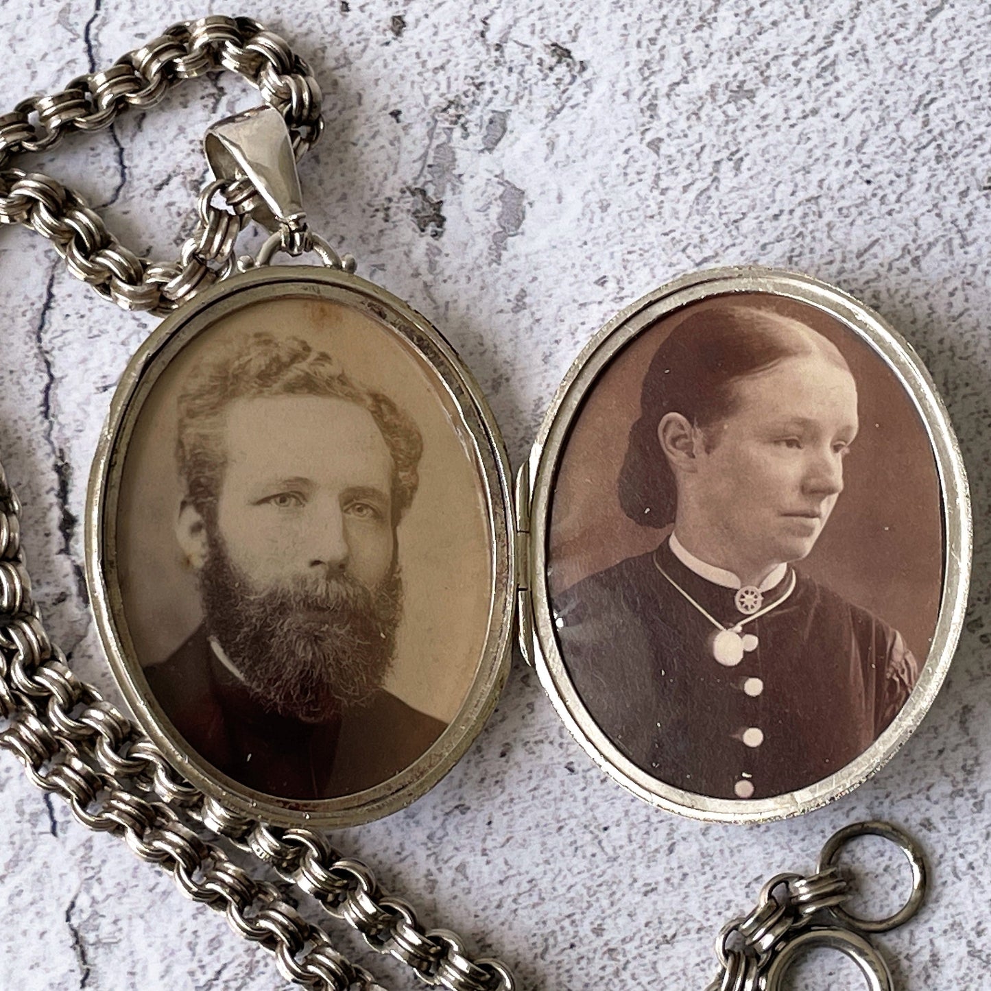 Victorian Baroque Sterling Silver Book Chain Locket Necklace With Period Photos