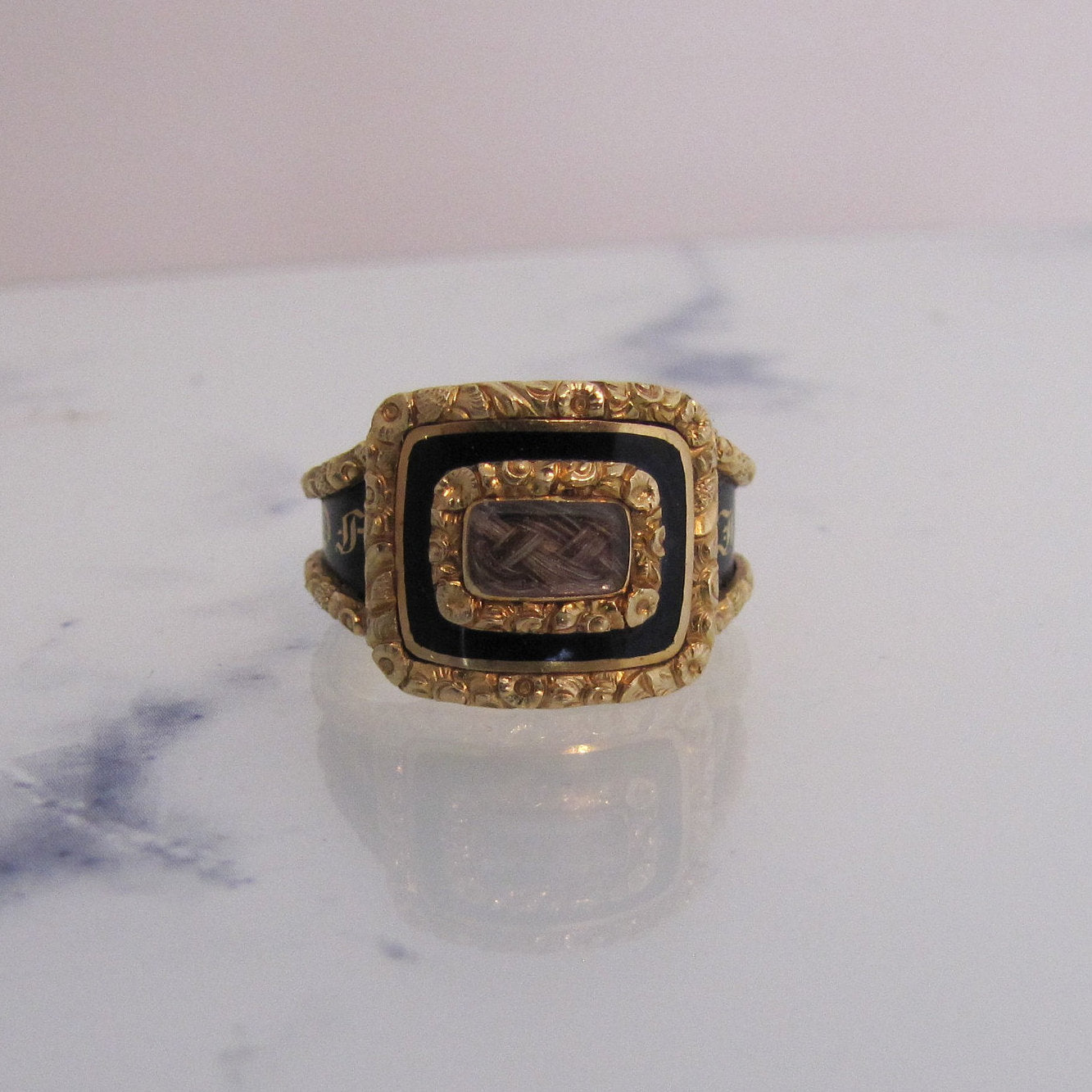 Georgian 18ct Gold Enamel Mourning Ring With Woven Hair, 1822 - MercyMadge