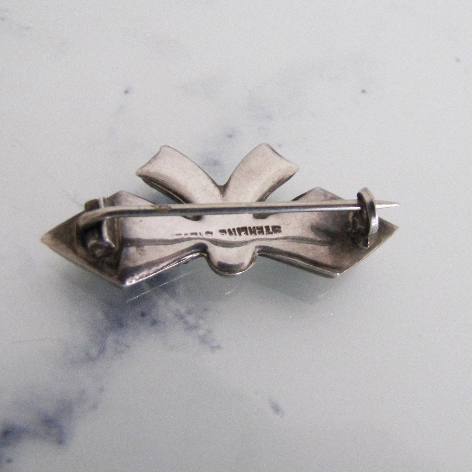 Victorian Scottish Silver & Granite Bow Brooch/Cravat Pin - MercyMadge