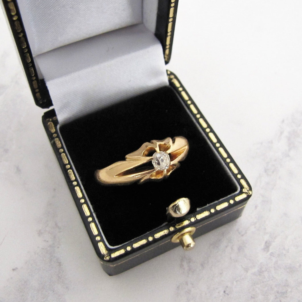Victorian 18ct Gold Diamond Belcher Ring - MercyMadge