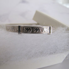 Load image into Gallery viewer, Child&#39;s Vintage Silver Bracelet, Engraved Teddy Bears, Expanding, Adjustable. - MercyMadge
