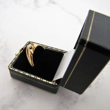 Cargar imagen en el visor de la galería, Victorian 18ct Gold Diamond Belcher Ring - MercyMadge
