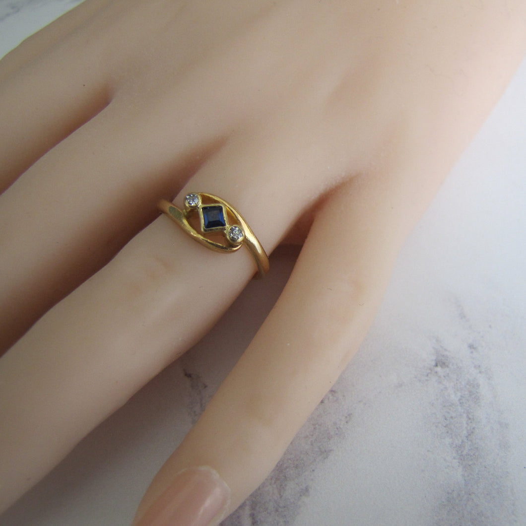 Art Deco 18ct Gold, Diamond & Sapphire Engagement Ring. - MercyMadge