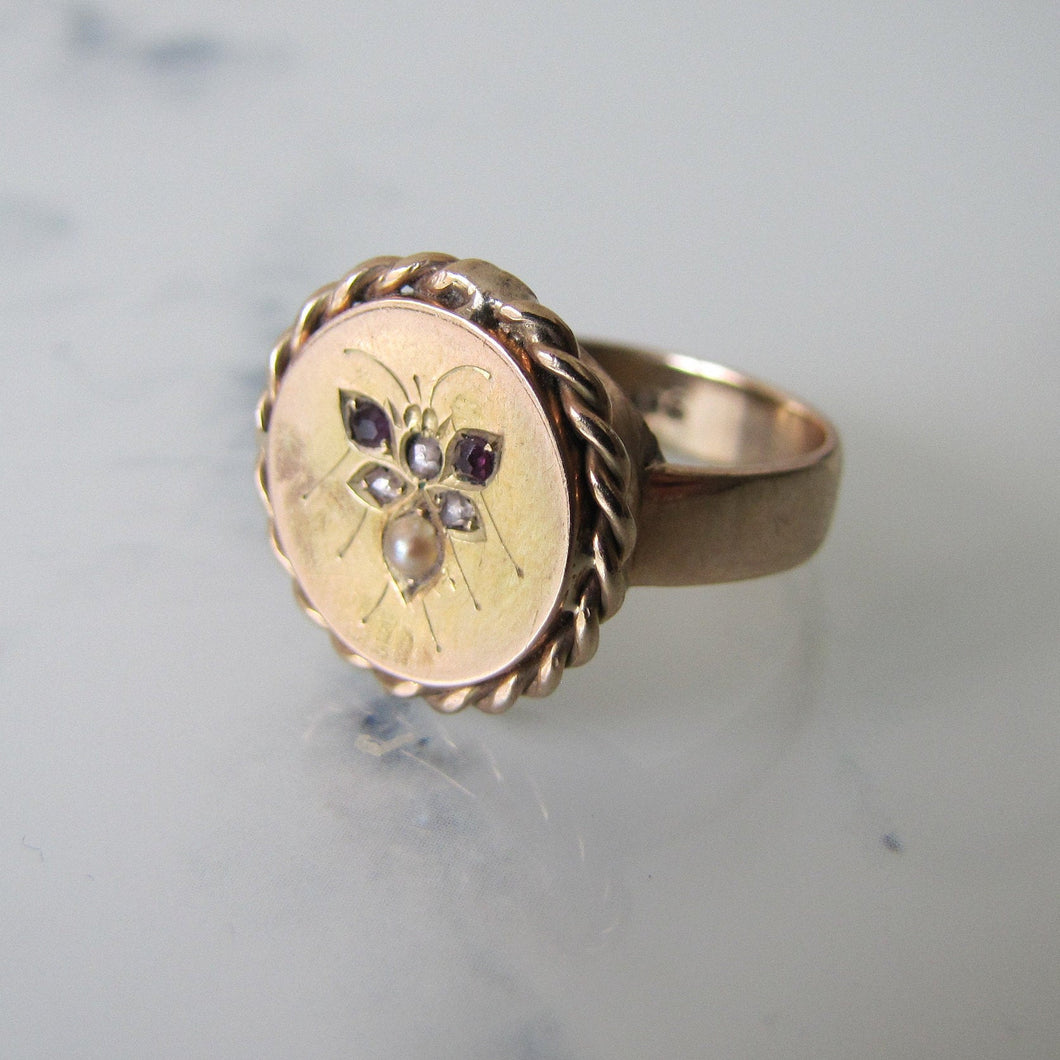 Victorian 9ct Gold Signet Ring, Gem Set Engraved Bee. - MercyMadge