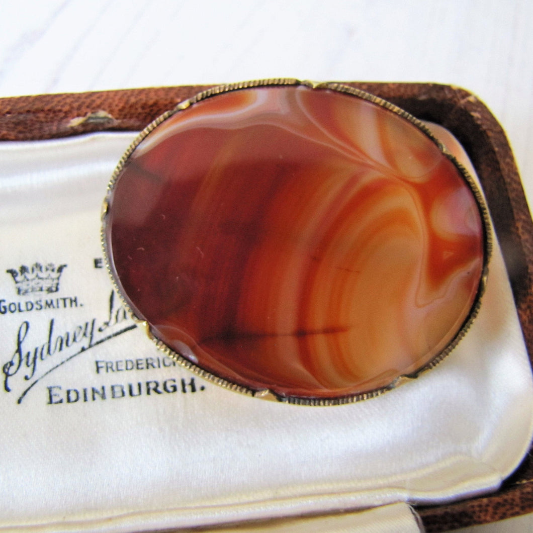Antique Scottish Banded Banded Agate Brooch. Edwardian Rolled Gold Oval Carnelian Brooch. Antique Scottish Pebble Jewellery
