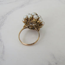 Carica l&#39;immagine nel visualizzatore di Gallery, Vintage 14ct Pearl &amp; Sapphire Cluster Bombé Ring. Huge 1970s Yellow Gold Cultured Pearl Cocktail Statement Ring, Size P/UK, 7-3/4 US
