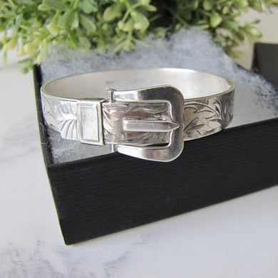 Vintage English Silver Buckle Bracelet Cuff. Floral Engraved Sterling Silver Victorian Style Buckle Bangle, 1976 Hallmarks.