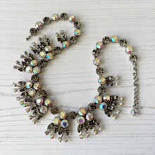 Cargar imagen en el visor de la galería, Vintage 1950s Austrian Crystal Collar Necklace. Misty Grey Aurora Borealis Rhinestone Flower Necklace.
