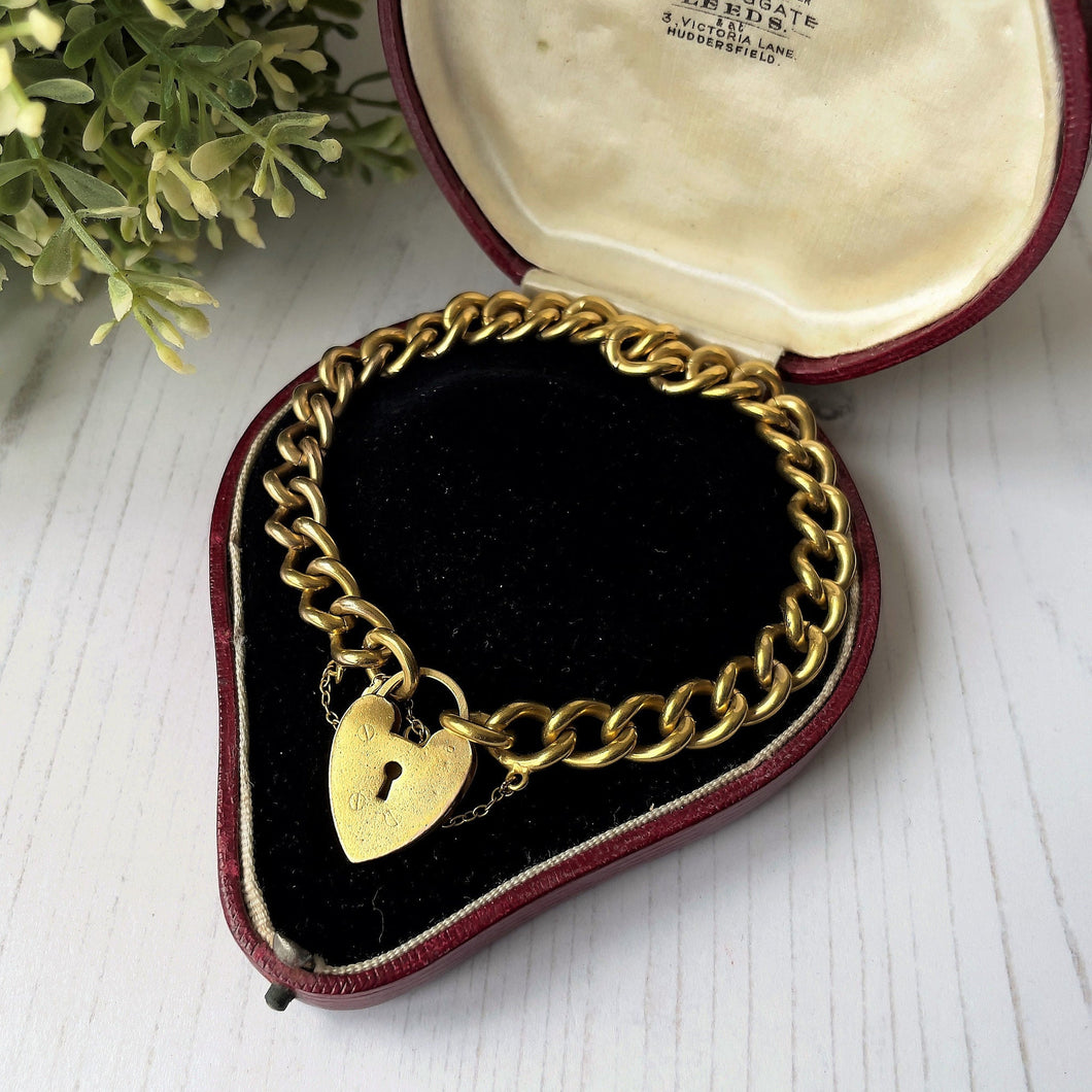 Antique 9ct Gold Curb Link Bracelet with Heart Padlock Clasp. 9ct Gold, Metal Core Chunky Chain Bracelet. Vintage Sweetheart Bracelet.