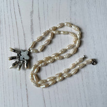 Cargar imagen en el visor de la galería, Antique Georgian Mine Cut Diamond &amp; Pearl Necklace
