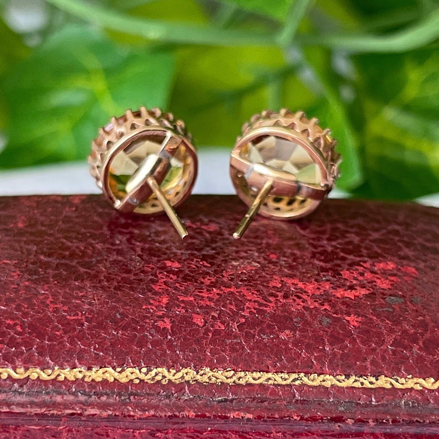 Victorian Scottish 15ct Gold Cairngorm Citrine Earrings. Antique Golden Citrine Solitaire Stud Earrings In Coronet Settings