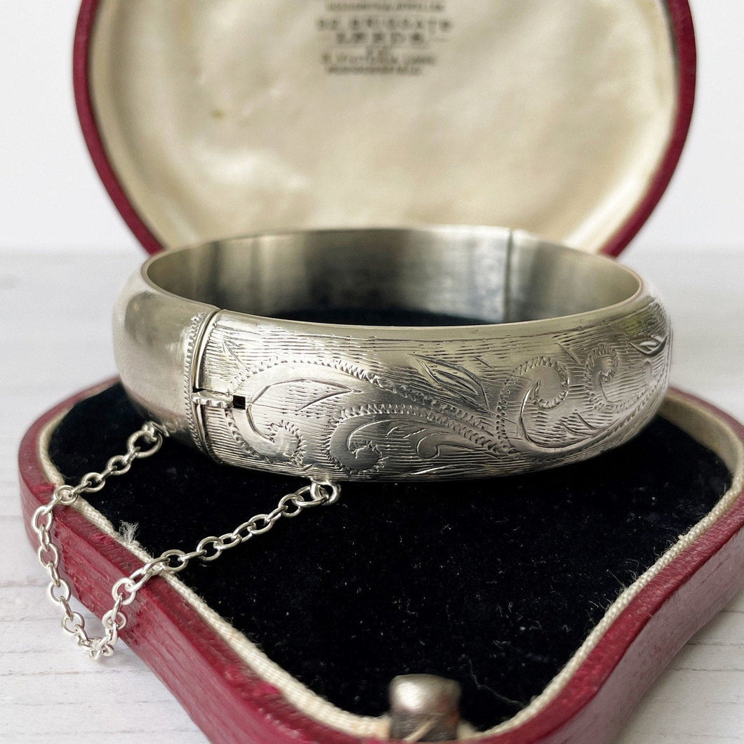 Vintage Victorian Style Silver Bracelet, Engraved Ferns. English Sterling Silver Hinged Bangle. Sweetheart Bracelet, Hallmarked 1959
