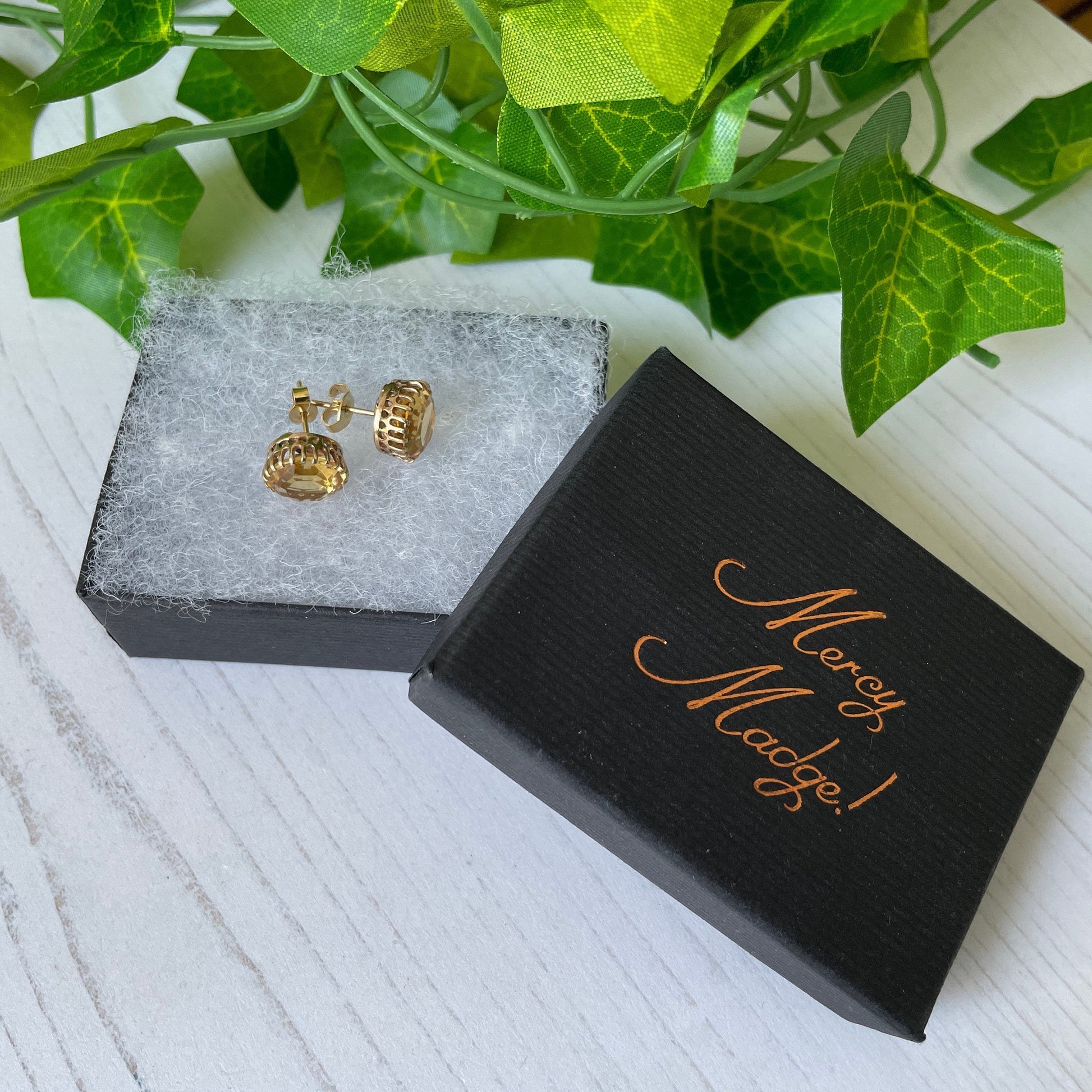 Victorian Scottish 15ct Gold Cairngorm Citrine Earrings. Antique Golden Citrine Solitaire Stud Earrings In Coronet Settings