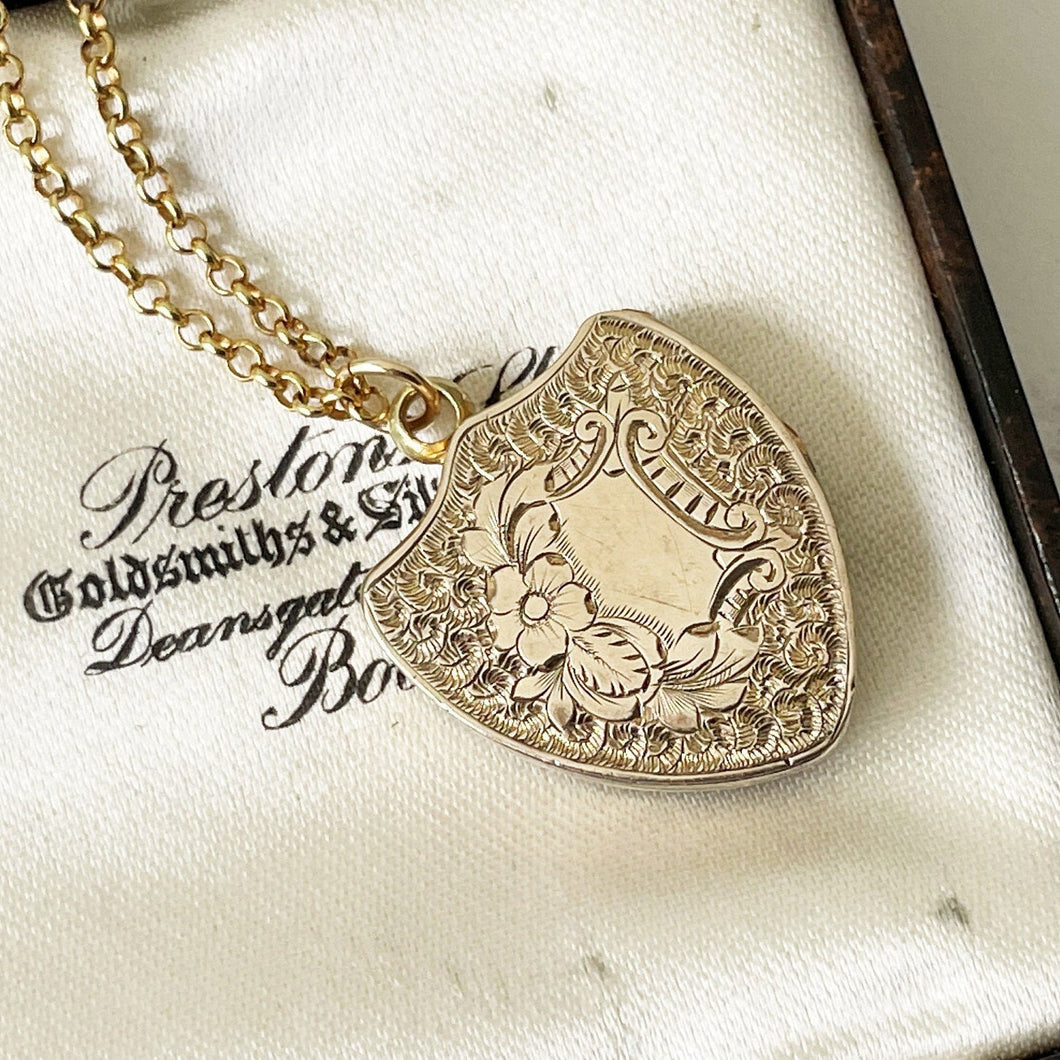 Gold Victorian Heart Shaped Shield Locket. Antique Scottish Carnelian 2 Sided Locket. Engraved Photo Locket & Chain. Scottish Agate Locket