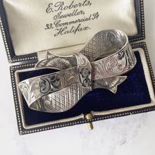 Cargar imagen en el visor de la galería, Rare Antique Victorian English Silver Bow Brooch. Henry Ellis 1847 Exeter Hallmarked Brooch, Patented Design, Combe Martin Silver Mine Devon
