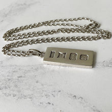 Load image into Gallery viewer, Vintage 1970s Silver Ingot Pendant With 47cm Chain. Retro English Hallmarked Sterling Silver Bullion Bar &amp; Belcher Chain Necklace
