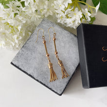 Load image into Gallery viewer, Antique Victorian 15ct Gold Tassel Earrings. Etruscan Revival Long Pendant Drop Earrings. Antique Tri-Colour Gold Foxtail Tassel Earrings
