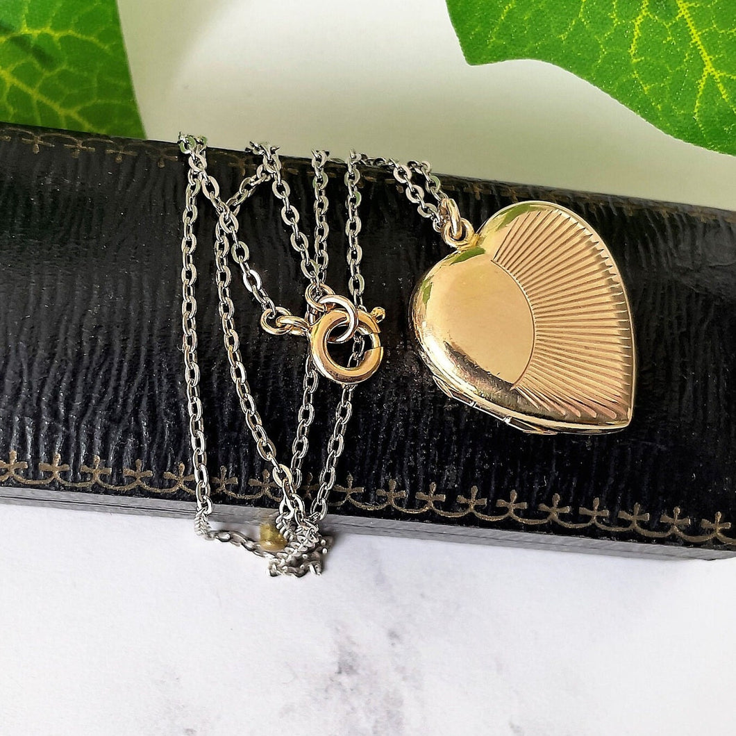 Vintage 9ct Rolled Gold Heart Locket & Original Chain. Art Deco Revival Engraved Sunburst Locket, Gold Chain. Love Heart Locket Necklace