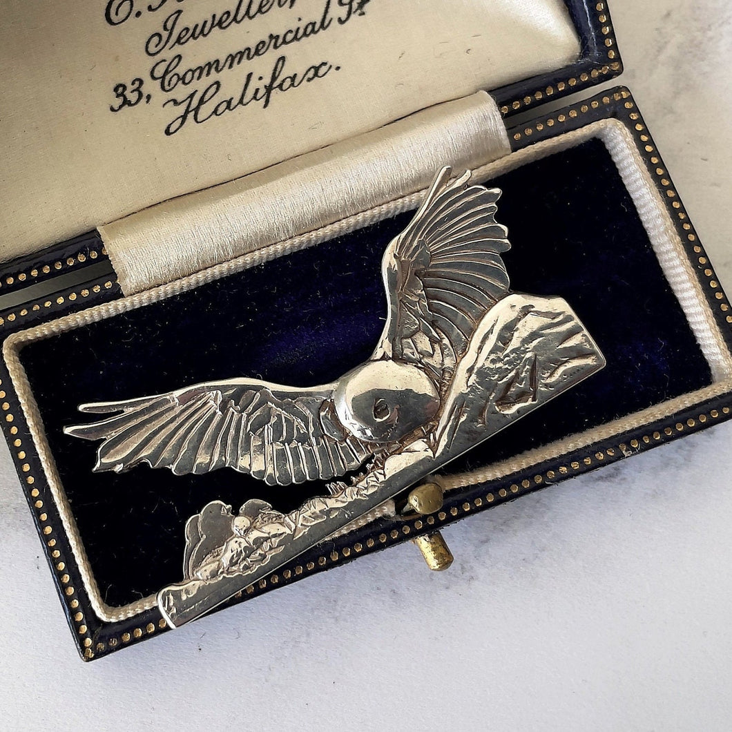 Vintage Scottish Silver Brooch, Snowy Owl Nesting On Fetlar, Shetland. Sterling Silver Figural Bird Brooch, Edinburgh 1967 Hallmarks.
