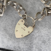 Carica l&#39;immagine nel visualizzatore di Gallery, Vintage English Silver Curb Chain Bracelet, Heart Padlock Clasp. Sterling Silver Sweetheart/Engagement Bracelet. Romantic Jewelry Gifts.
