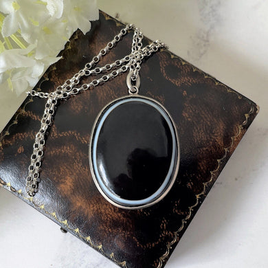 Antique Victorian Scottish Banded Agate Pendant Necklace. Black & White Onyx Silver Pendant, Belcher Chain. Antique Scottish Pebble Jewelry