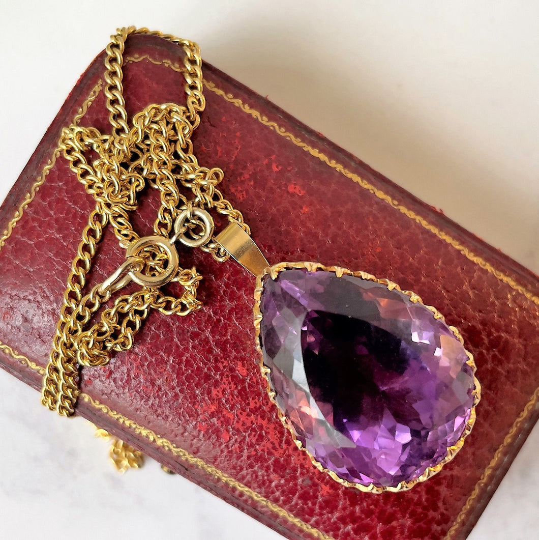 Vintage 9ct Gold, Huge Pear Cut Amethyst Pendant & Curb Chain Necklace. 35 Carat Amethyst Solitaire Pendant. 1970s Cocktail Jewelry