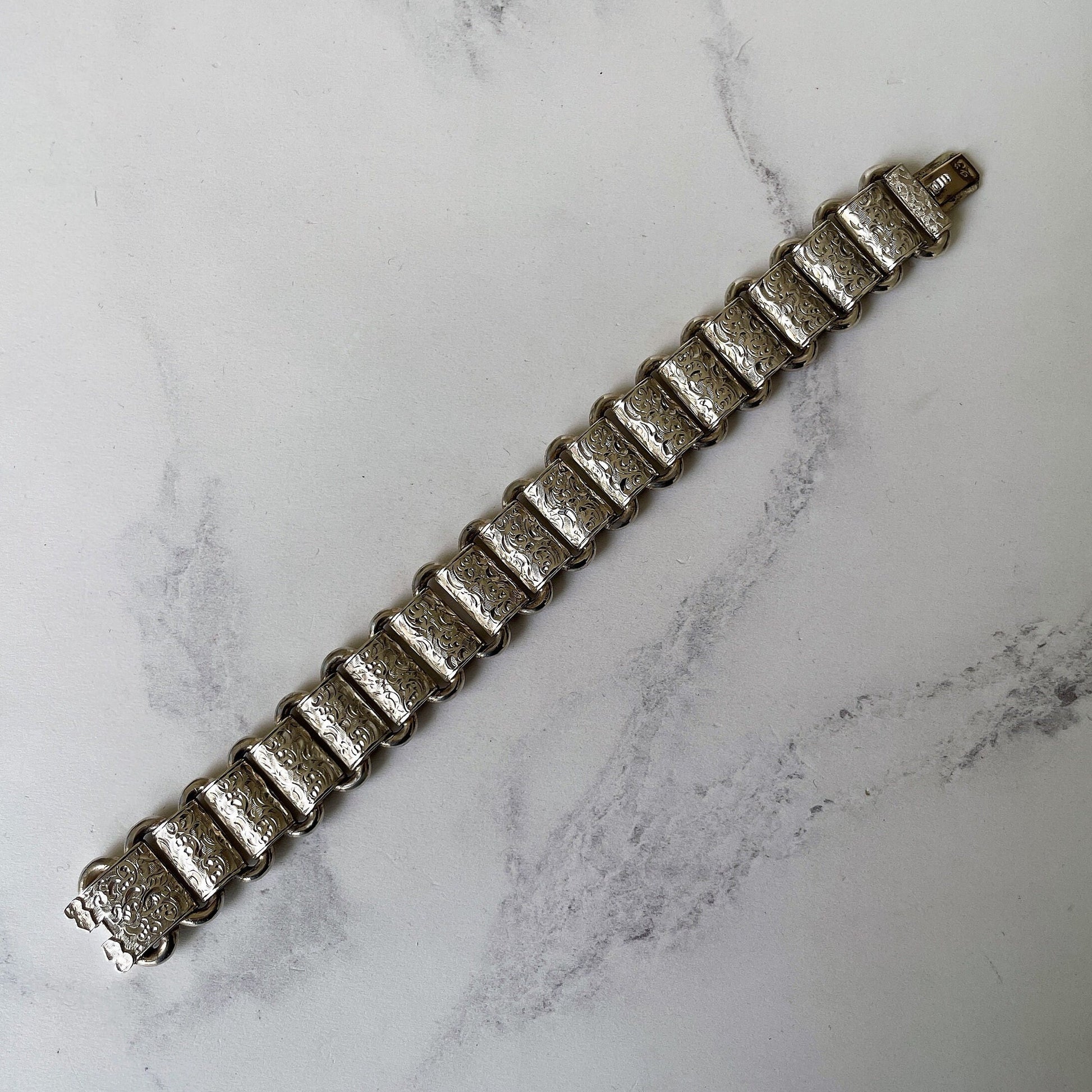 Antique Victorian Sterling Silver Book Chain Bracelet. Victorian Aesthetic Engraved Wide  Bookchain Bracelet. Floral Engraved Belt Bracelet