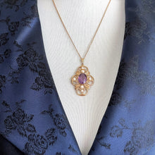 Carica l&#39;immagine nel visualizzatore di Gallery, Vintage English 9ct Gold Amethyst And Cultured Pearl Pendant Necklace. Edwardian/Art Nouveau Style Pendant &amp; Gold Chain. Fine Jewelry Gift.
