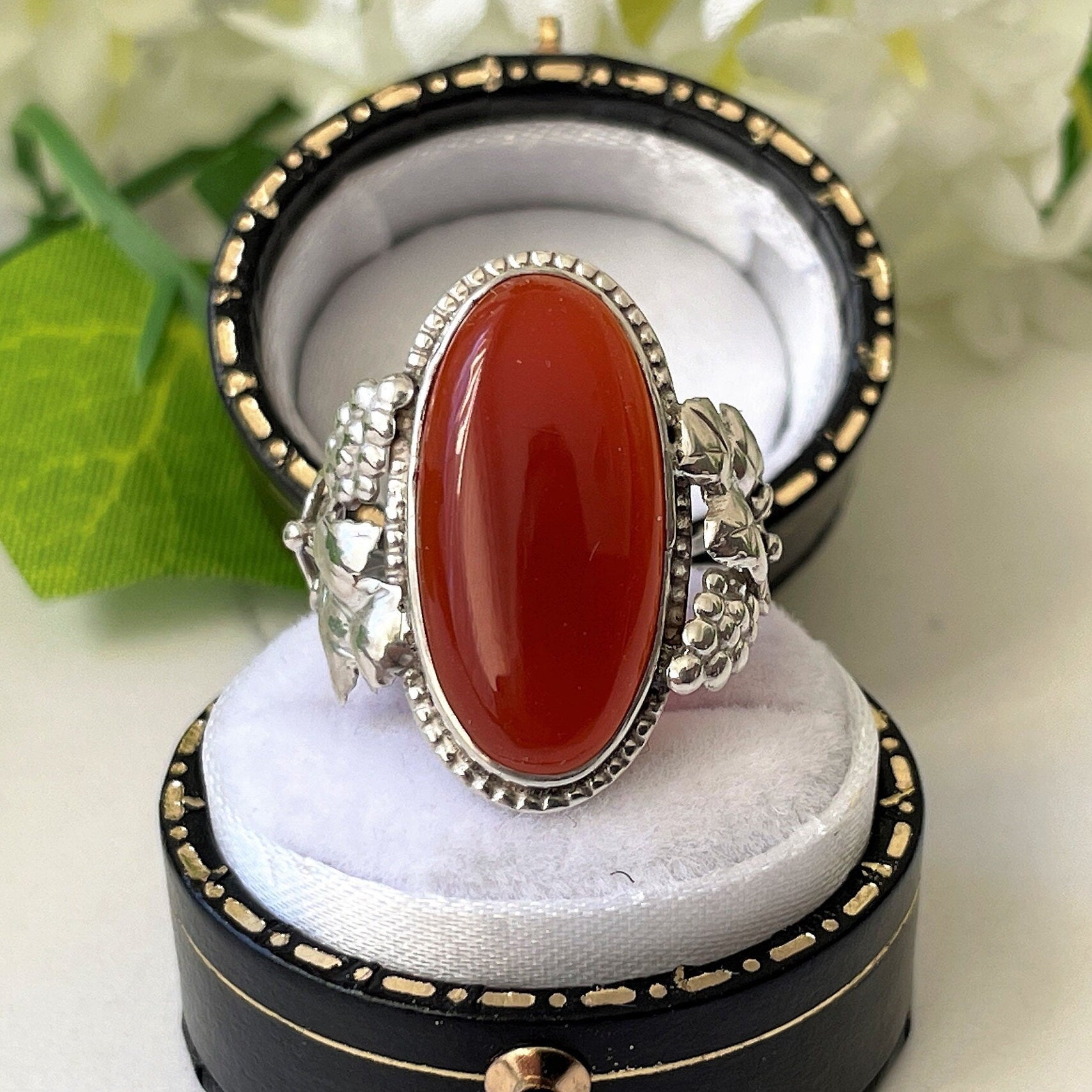 Antique Arts & Crafts Silver Carnelian Ring. Art Nouveau Sterling Silver Grapevine Ring, Size UK/O, US /7. Edwardian Carnelian Cabochon Ring