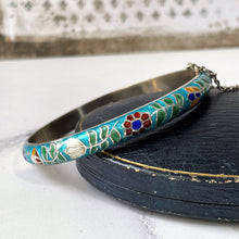 Cargar imagen en el visor de la galería, Vintage Chinese Silver &amp; Champlevé Enamel Bracelet. Sterling Silver Aqua Blue Oriental Flower Bangle. Vintage Chinese Export Jewellery.
