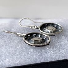 Charger l&#39;image dans la galerie, Vintage Sterling Silver Dogwood Earrings. Art Nouveau Style Silver Flower Drop Earrings. Silver Arts and Crafts Pendant Drop Earrings
