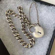 画像をギャラリービューアに読み込む, Antique Victorian Silver Bracelet With Heart Padlock. English Curb Chain Bracelet, 1890. Sterling Silver Watch Chain Sweetheart Bracelet
