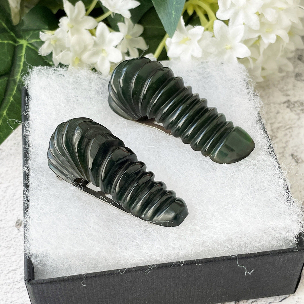 Vintage 1930s Forest Green Bakelite Dress Clips. Pair Art Deco Dress Clips. Set of 2 Deep Carved Bakelite Brooches. Antique Art Deco Jewelry