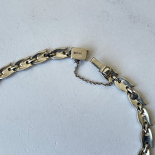 Carica l&#39;immagine nel visualizzatore di Gallery, Antique Art Deco Silver Paste &amp; Diamond Bracelet. 1920s Diamante Tulip Bracelet. Sterling Silver Flower Bracelet. Articulated Line Bracelet
