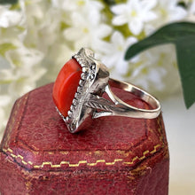 Cargar imagen en el visor de la galería, Antique Art Deco Silver Coral Ring. Vintage 1930s Red Coral Sugarloaf Cabochon Sterling Silver Ring. Vintage Cocktail Ring, Size O UK/ US 7
