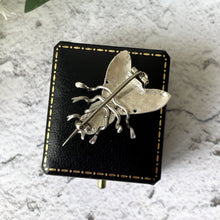 Load image into Gallery viewer, Antique Victorian Sterling Silver Bumble Bee Brooch. Victorian Insect Animal Bug Jewellery. Antique Silver Lapel/Stock/Cravat Pin
