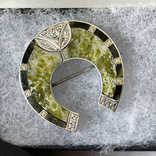 Lade das Bild in den Galerie-Viewer, Antique Victorian Scottish Iona Marble Horseshoe Brooch. Rare Lucky Green Agate Engraved Sterling Silver Figural Brooch/Lapel Pin.
