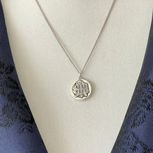Charger l&#39;image dans la galerie, Antique Victorian Silver AEI Pendant Necklace. Aesthetic Engraved Eternal Love Pendant. Sterling Silver Minimalist Infinity Pendant &amp; Chain
