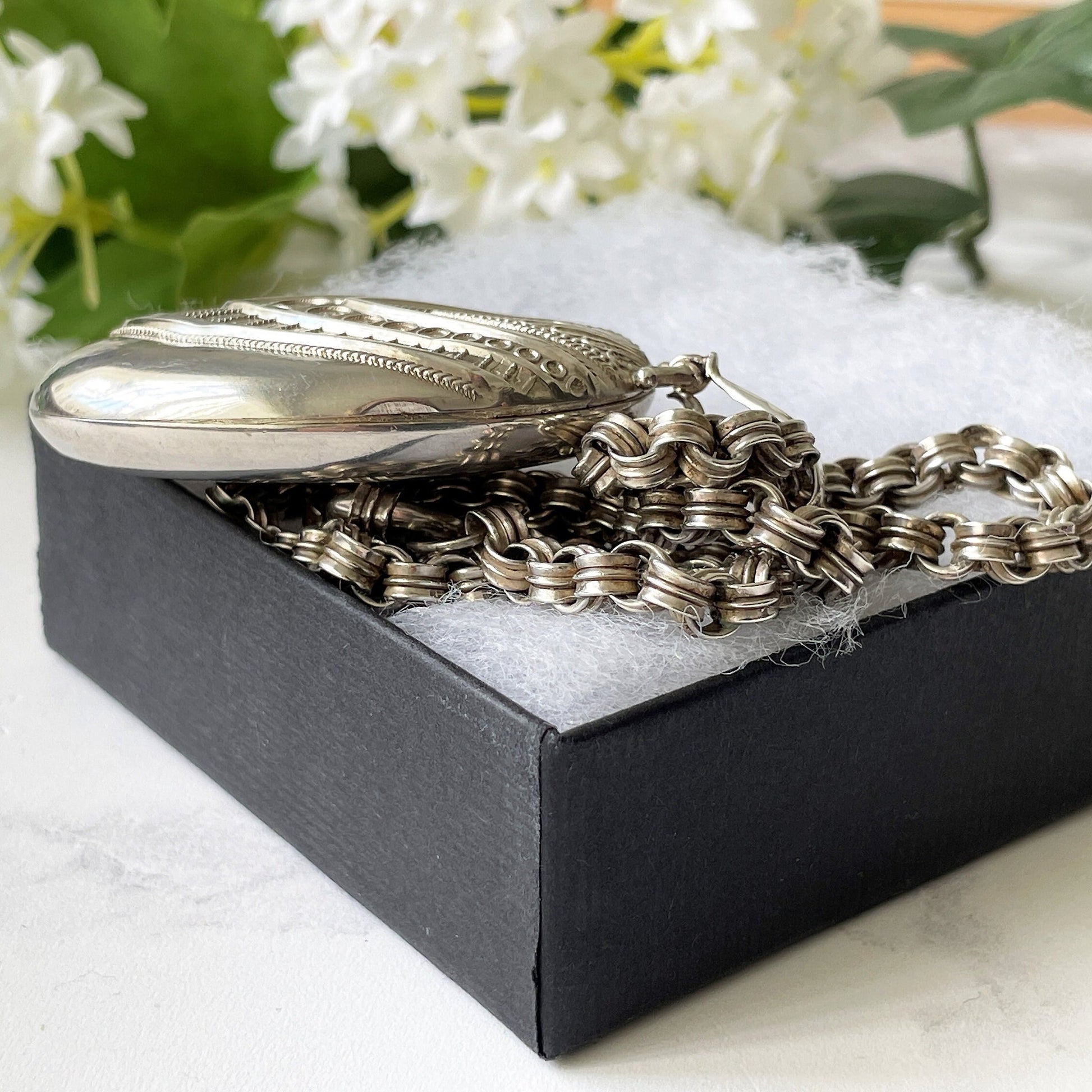 Victorian Baroque Sterling Silver Book Chain Locket Necklace With Period Photos. Antique English Locket & Chain, Payton Paxton, Chester 1882