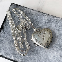 画像をギャラリービューアに読み込む, Antique Sterling Silver Heart Locket Necklace. Chased &amp; Engraved Edwardian/Art Deco Photo Locket With Chain. Sweetheart Love Locket, Germany
