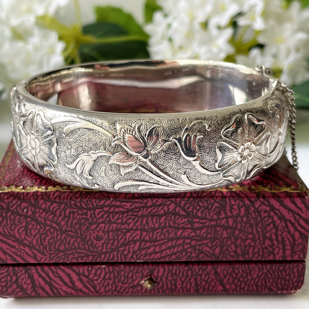 Vintage Sterling Silver Engraved Tudor Rose Bracelet. Harrods of London Wide Hinged Bangle, 1971 Hallmark. Art Nouveau Style Floral Cuff