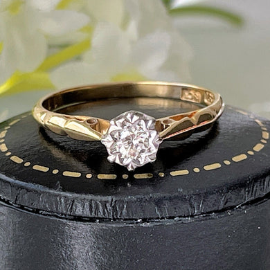 18ct Gold Star-Set Diamond Solitaire Ring ( 0-20ct). Vintage 1940s Art Deco Engagement Ring Size M-1/2 UK, US 7 3/4
