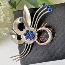Cargar imagen en el visor de la galería, Huge Vintage 1940s Sterling Silver Retro Flower Brooch. Blue Crystal Rhinestone Statement Corsage Pin, Dorsons - Dorel USA. Art Deco Jewelry
