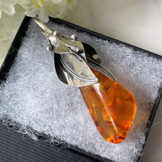 Vintage Art Nouveau Baltic Amber Sterling Silver Pendant. Large Honey Cognac Amber Pendant. Golden Yellow Amber Lily Flower Pendant, Poland