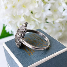 Load image into Gallery viewer, Antique Art Deco Sterling Silver Column Ring. 1930s Theodor Fahrner Style Geometric Marcasite Ring &amp; Vintage Ring Box. Size Q-UK /8-US
